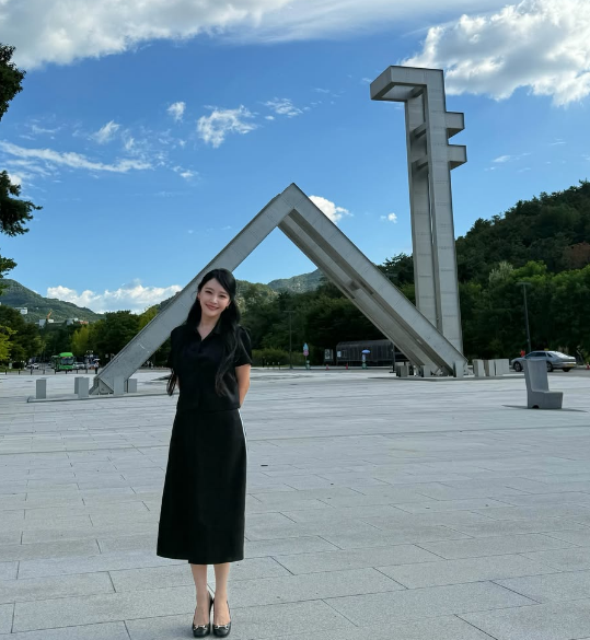 아버지도 어머니도 서울대, 동생들까지 모두 서울대 출신이라는 연예인