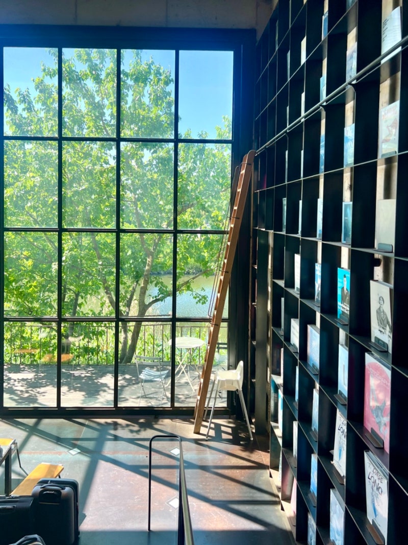Review: Terarosa Gyeongpo Lake Branch in Gangneung, a Terrace Cafe with Stunning Views for Parents and Kids