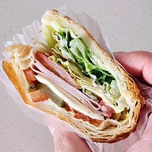 파리바게뜨 런치 플러스 샌드위치 & 밤식빵