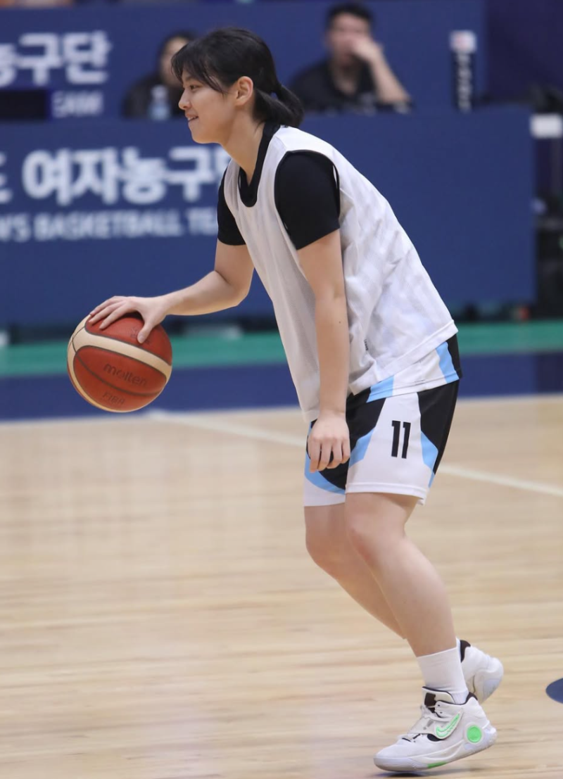 “전체 1순위였는데 한 경기 평균 3분도 못 뛰었다” 여자농구, 1~3순위 지명에도 출전시간이 ....