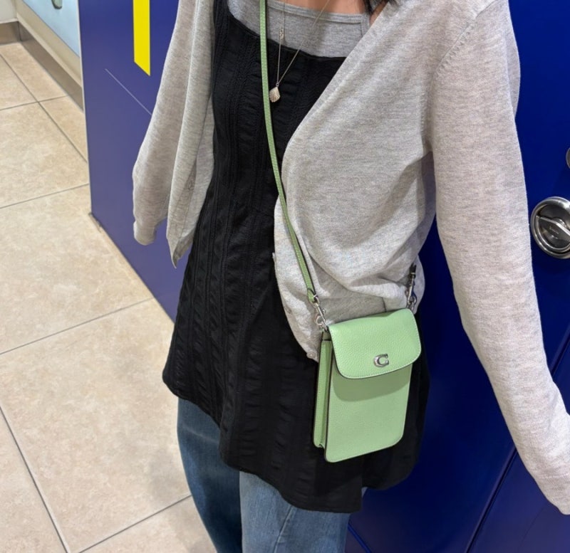 [COACH] 데일리가방 코치 여성 가방 숄더백 CH815 LHTY6 페일 피스타치오 그린 크로스백 구매후기