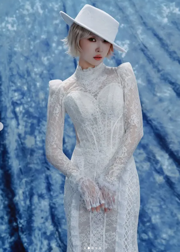 2NE1 막내였던 그 애가 이렇게 돌아온다고? 공민지 CALLING 발매 소식에 반응 쏟아지는 이유