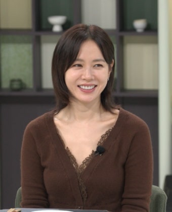 “손예진 옷 어디 거야?” 냉장고를 부탁해 출연하자 눈길 끈 버건디 가디건
