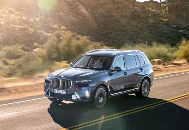 "이미 페이스리프트 마쳤는데, 컬러 에디션만 계속 나온다"2026 BMW X7 풀체인지 페이스리프트 ....