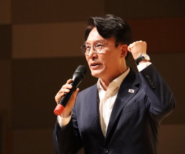 김민석·조국, ‘지분’ 발언 놓고 정면충돌…이재명 지지율 논쟁까지 확전