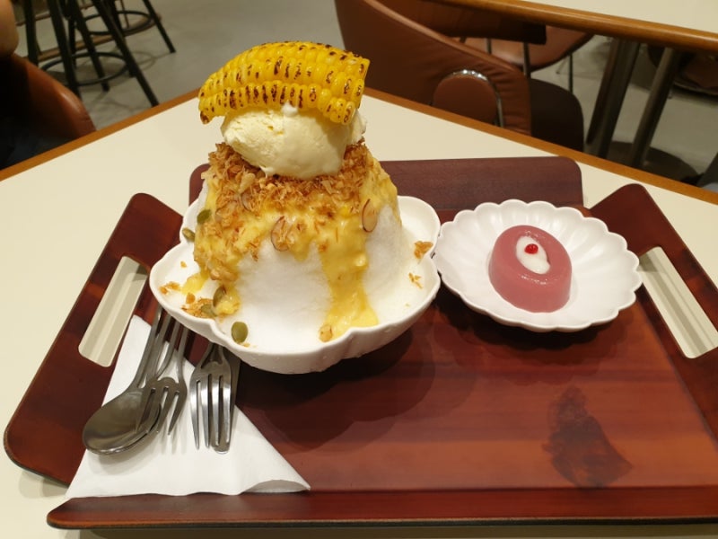 여의도역l여의도대형북카페 추천, 아크앤북 TP타워여의도점