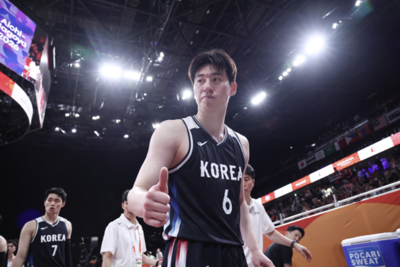 한국 일본 농구 100-83 승리! 이정현·장재석 43점 합작, 퇴장 악재 넘어 조 1위 8강행