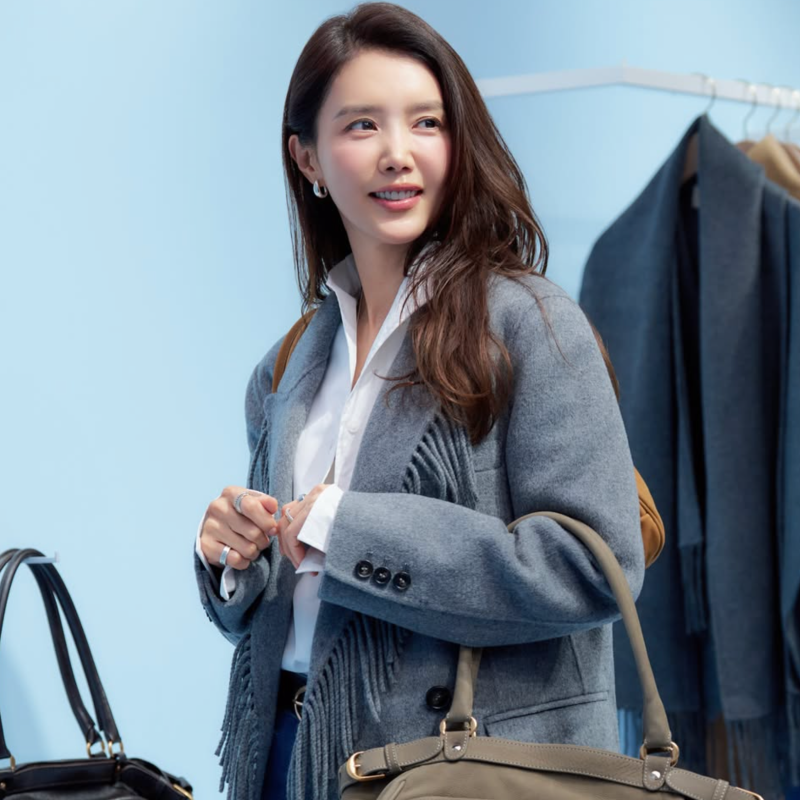 폼 미쳤다는 48세 여배우.. 채정안 프린지 재킷 프렌치 시크룩