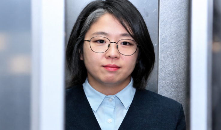 <b>용혜인</b> 흰머리 브릿지인 줄 알았는데…36세 정치인의 한쪽 머리가 ....