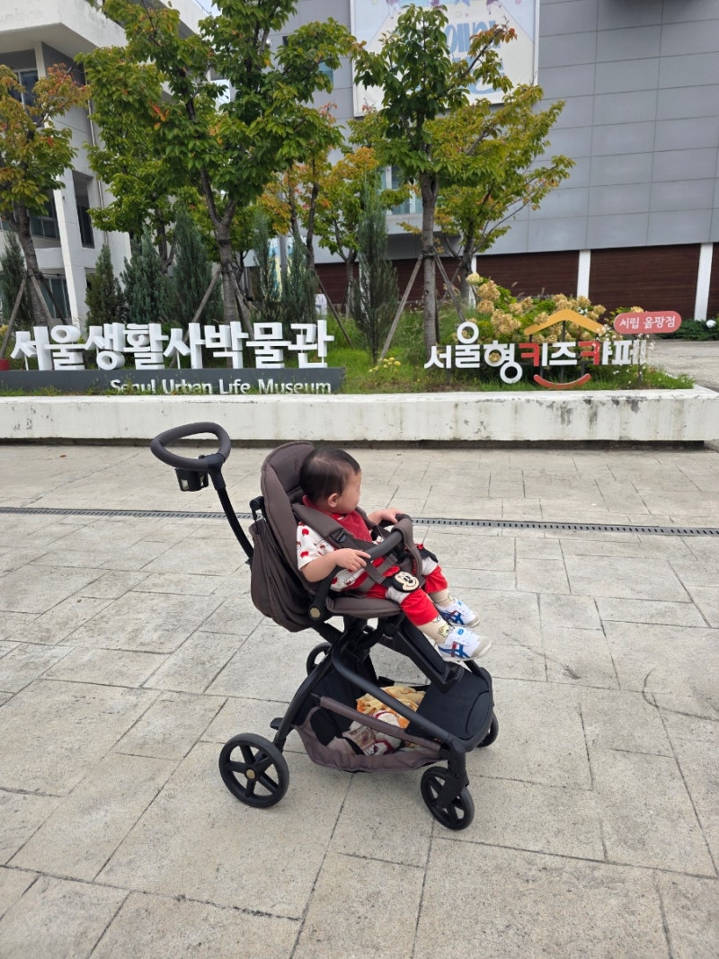 타보 트래블러 S4 브라운 후기｜14개월 아기 휴대용 유모차로 써보니