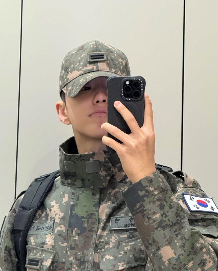 세븐틴 호시 군대서 무슨 일이…전방십자인대 완전 파열에 행사까지 불참