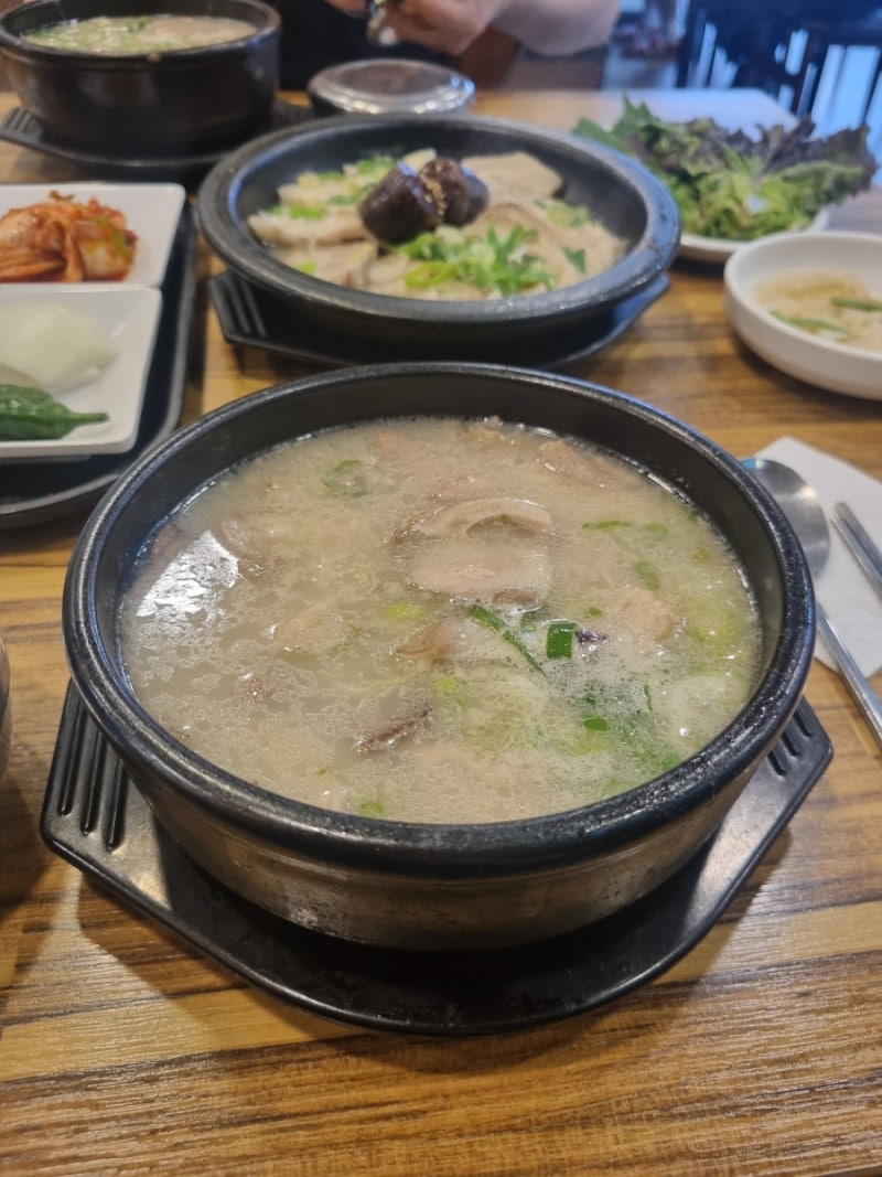 해운대 구남로 돼지국밥 맛집, 고기 양 많았던 해운대 오복돼지국밥 후기