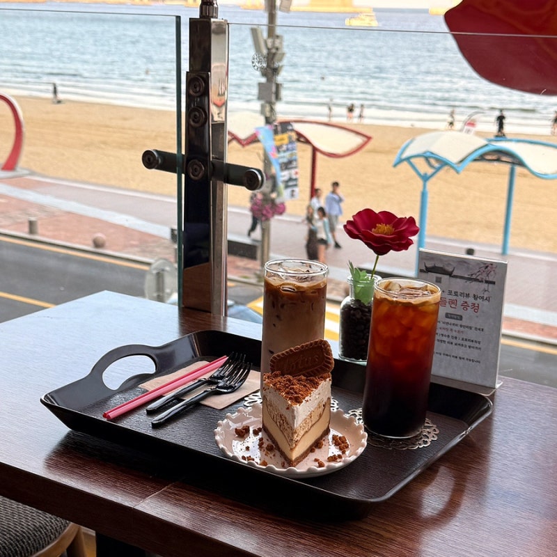 부산 광안리 카페 추천, 주차 편하고 애견동반 가능한 오션뷰 맛집 '비엔나커피 광안리점'