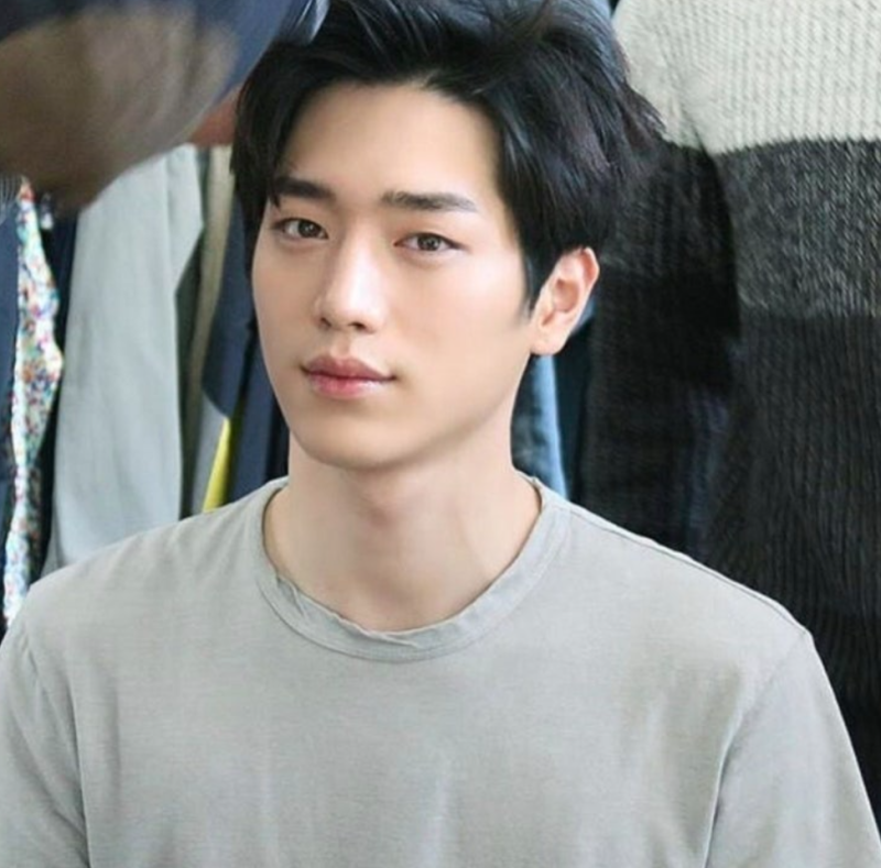 "얼굴 구경하다 한 회 끝남" 드라마 내용 놓치게 만든 서강준 프로필 드라마 MBTI 눈동자 리즈 ....
