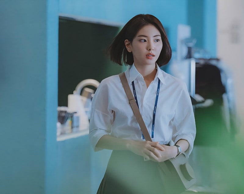 하율리(맹영주)가 드라마 "로또 1등도 출근합니다" 10부작 속 이지혜 역으로 보여주는 매력 총....