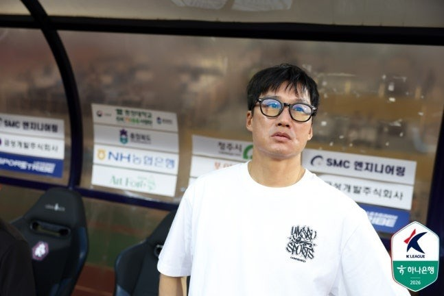"승격은 이미 끝난 얘기"…2위와 7점 차, 수원 삼성 독주 체제