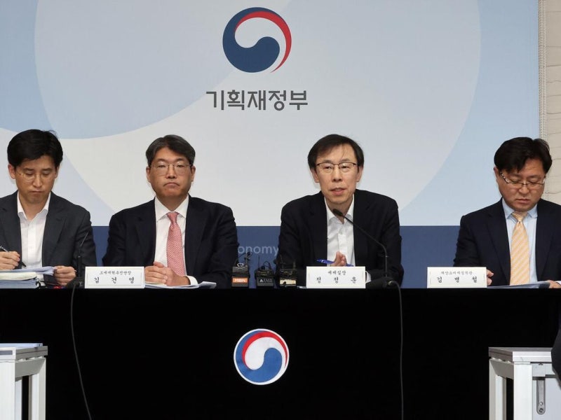 부부끼리 물려주는 재산에 상속세 없어진다? 지금 제도부터 따져봤다