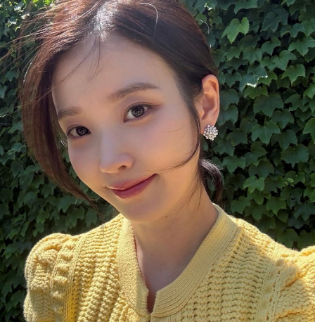 From IU's Age, Height, Profile, Family, Blood Type, MBTI to Her Real Name, Education, and 2026 New Song