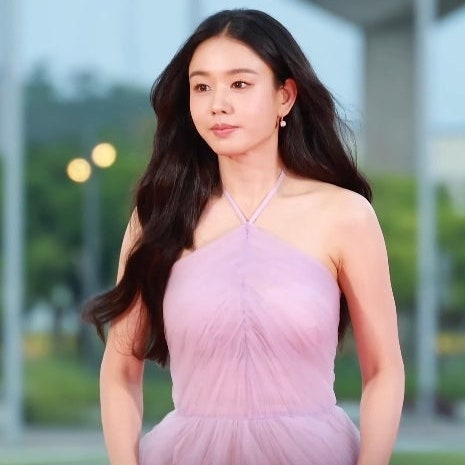 "선배님 제가 고민이 있습니다…" 알고 보니 찐친인 안은진 김고은, 한예종 동기 관계