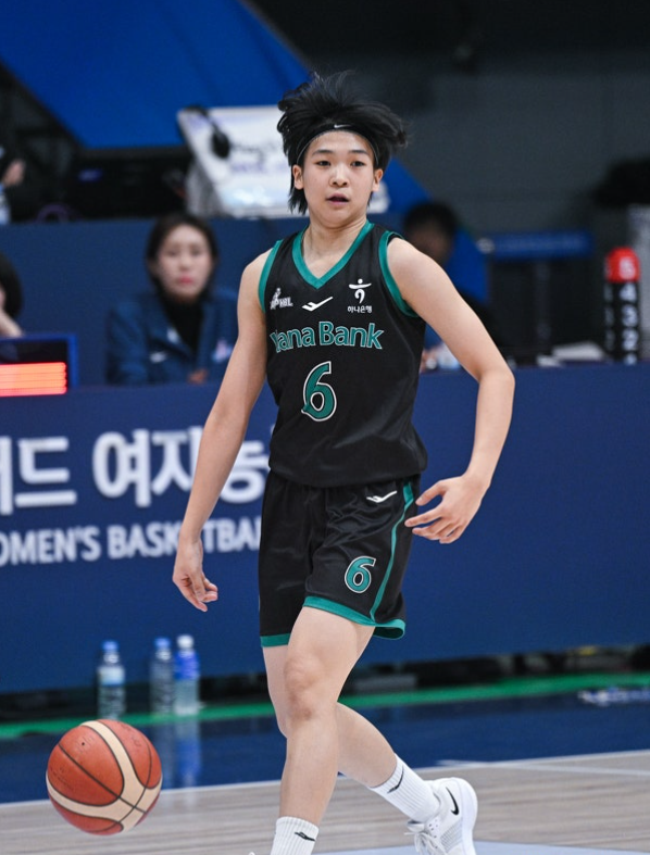 “중학교 때까지 농구선수도 아니었는데 3년 만에 프로가 됐다” 여자농구 이은서, 고교에서....
