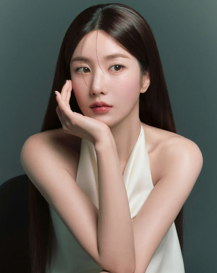 권은비 프로필 나이 키 학력 MBTI, 아이즈원 리더에서 워터밤 여신까지