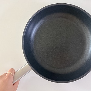새후라이팬 세척 이렇게 해보세요! 코팅팬 길들이기 방법