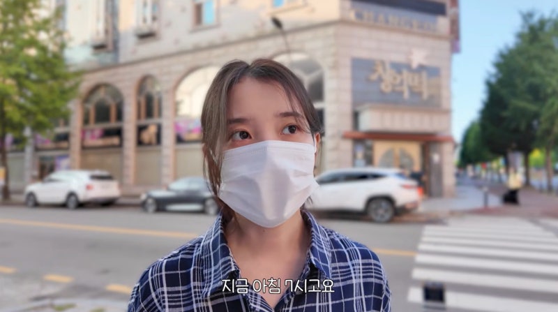 아이유, 나문희·김영옥 위해 아침 7시 오픈런…"인성 甲" 화제