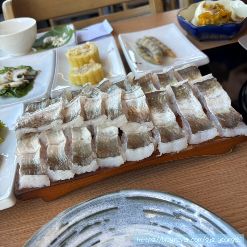 【食の人生】麗水慶度会館麗川店（ハモしゃぶしゃぶ）