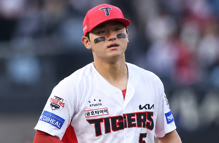 “이승엽까지 넘었다” KIA 김도영, 결국 40홈런·100타점·100득점… 부상 복귀전부터 역사를 ....