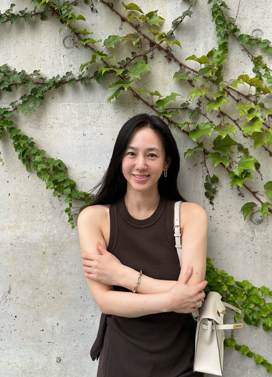 "20년 전 사진 아니라고?" 54세 박주미 앳된 외모·동안 비결 실화냐? ✨