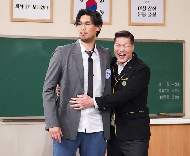 키 221cm 하승진, 농구장보다 일상이 더 어려웠던 이유