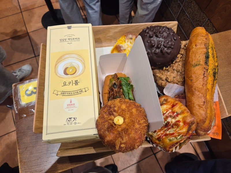 [대전 맛집] 성심당 DCC점 요키롤 주말 후기(+주차, 빵 추천 List)