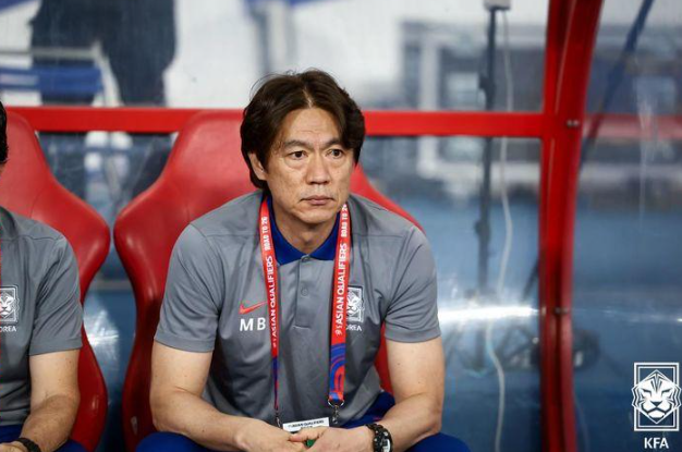 홍명보가 고집한 스리백 버렸다…모레노의 4-4-2, 무엇이 달라지나