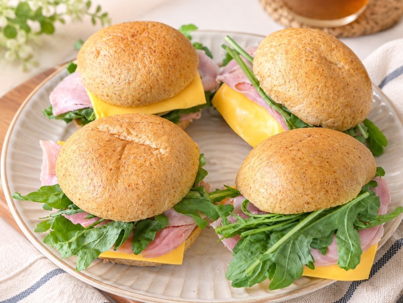 맛있는 다이어트 식단ㅣ 5분 만에 만드는 모닝빵 샌드위치