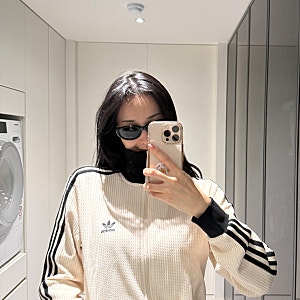 요즘 뜨는 아디다스 트랙탑 내돈내산 사이즈 후기 (아디컬러 클래식 트랙탑 와플 원더화이트....