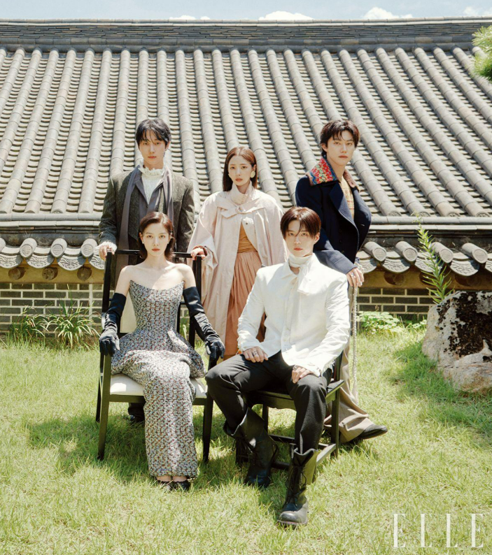 박보검·김유정까지 다시 뭉쳤다! '구르미 그린 달빛' 10주년 완전체 화보 공개