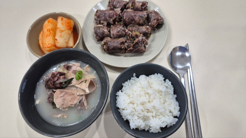순대국밥밀키트 깊고 진한 국물에 반한 평양아바이순대