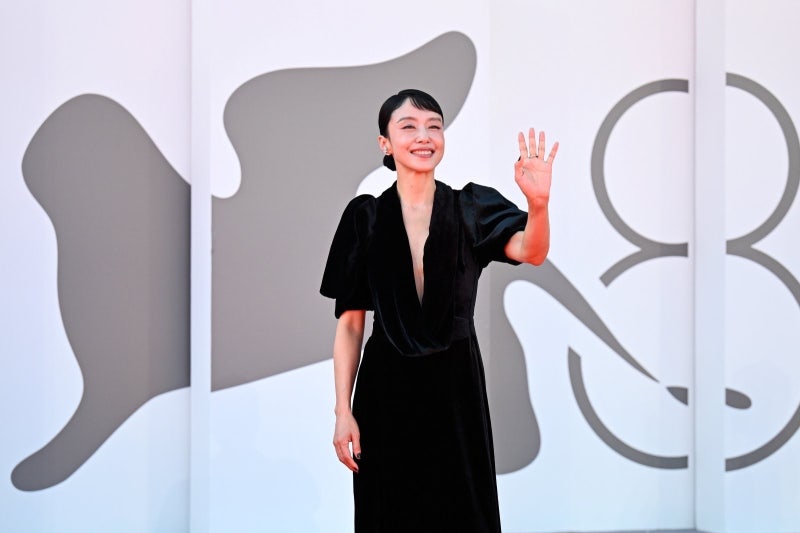 전도연, 한국 배우 최초 오스카 여우주연상 노린다… 베니스 뒤집은 ‘가능한 사랑’의 진짜....