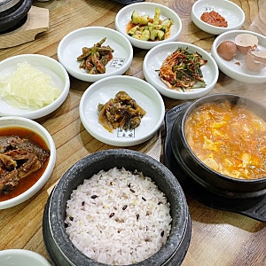 창원 반지동 돌솥밥이 나오는 순두부찌개 점심맛집 다콩순두부(혼밥가능)