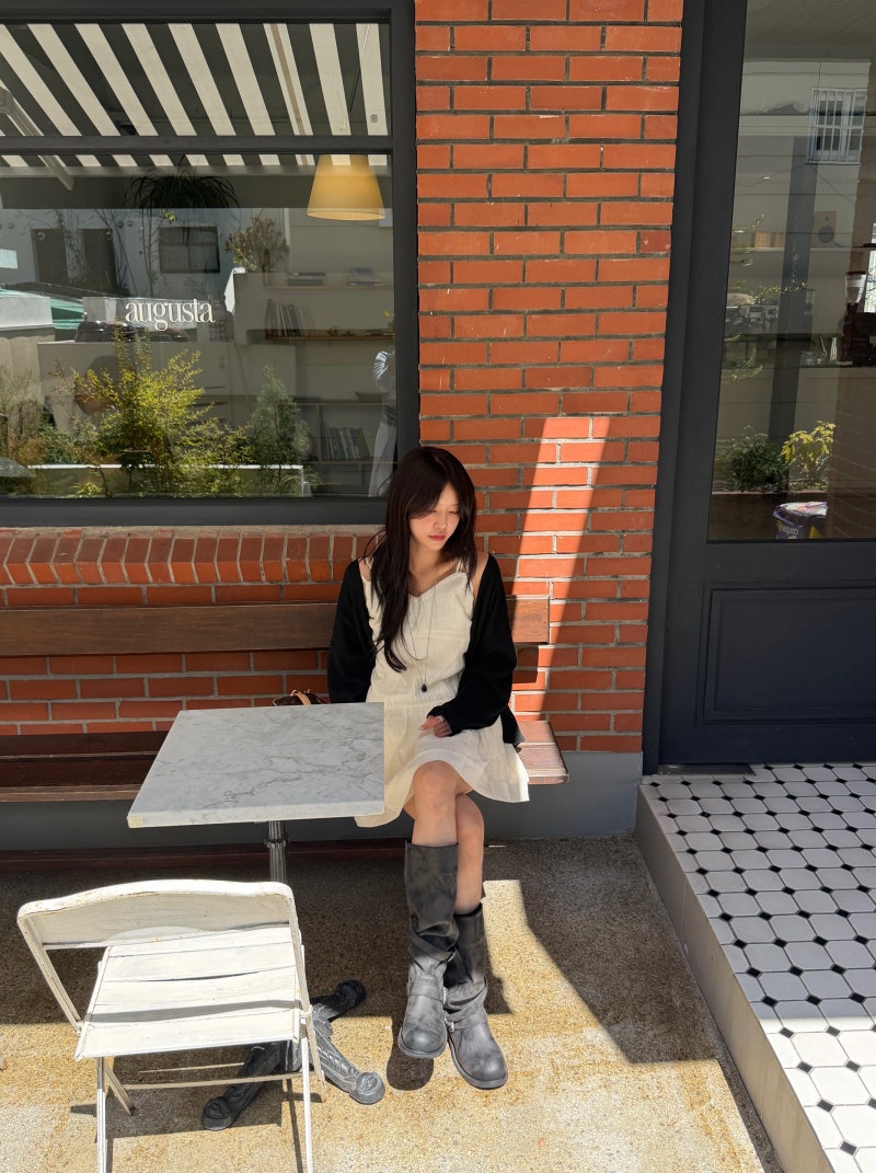 부산 광안리 테라스있는 디저트 카페 어거스타