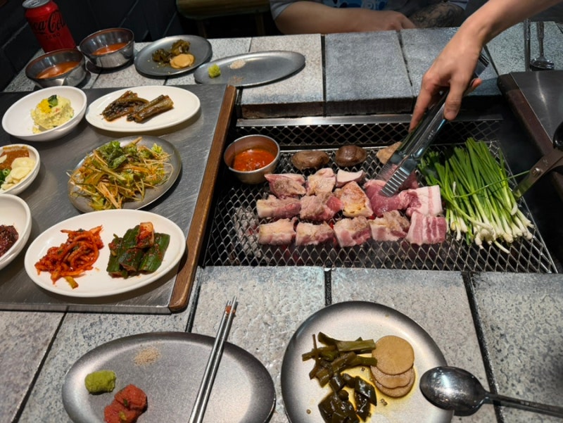[마곡 발산 맛집] 산청숯불가든 재래식 소금구이 ,산청볶음밥 웨이팅 100팀? 주차하고 바로 들....