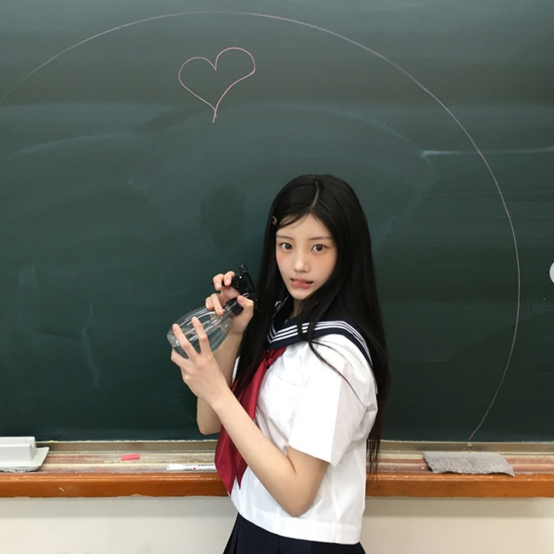 "마그네틱 그 소녀 맞아?" 10월 컴백 소식 전한 아일릿 원희 프로필 나이, 키, MBTI부터 최신 근....