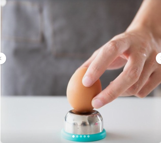 계란 펀칭기로 삶은 달걀 껍질 편하게 벗기세요-계란 펀칭기 리얼 후기