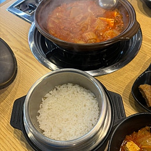 영등포구청 김치찌개 맛집 맨날먹는김치찌개｜김치찜 솥밥·왕계란말이 조합