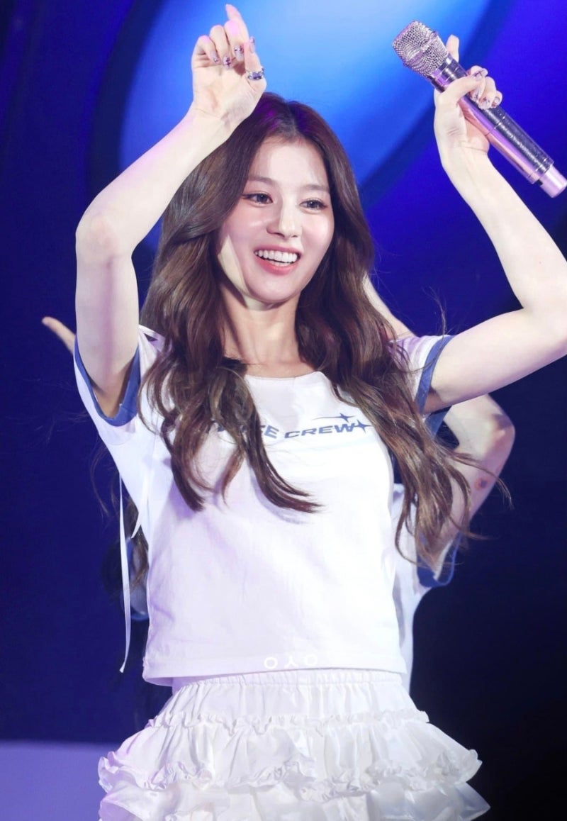 한국에서 활동 중인 일본인 미녀 아이돌 TOP7✨ 사나·레이부터 요즘 눈에 띄는 신예까지!