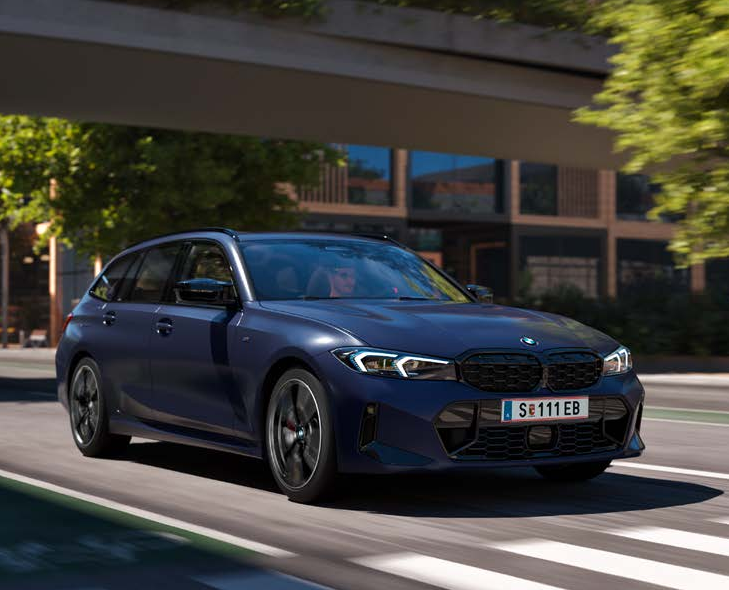 골프백과 캠핑 장비를 싣는 2026 BMW 3시리즈 투어링 가격표 제원 연비 옵션
