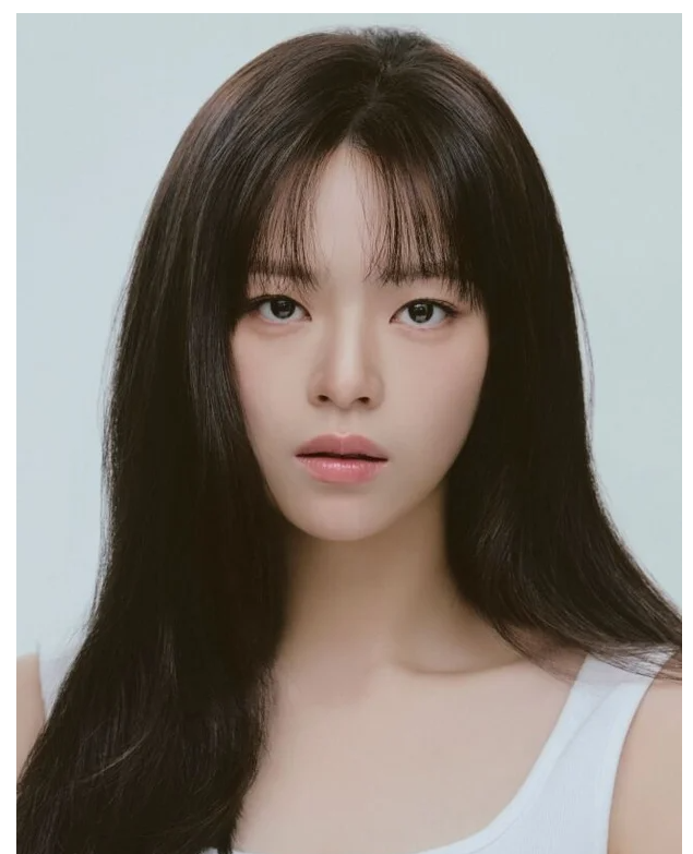 트와이스 정연, 분위기도 확 달라졌다…'여배우 미모' 새 프로필