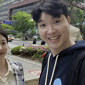 박수홍 기내민폐 논란 이후 홈쇼핑 복귀…김다예까지 등장한 이유