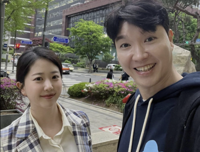 박수홍 기내민폐 논란 이후 홈쇼핑 복귀…김다예까지 등장한 이유