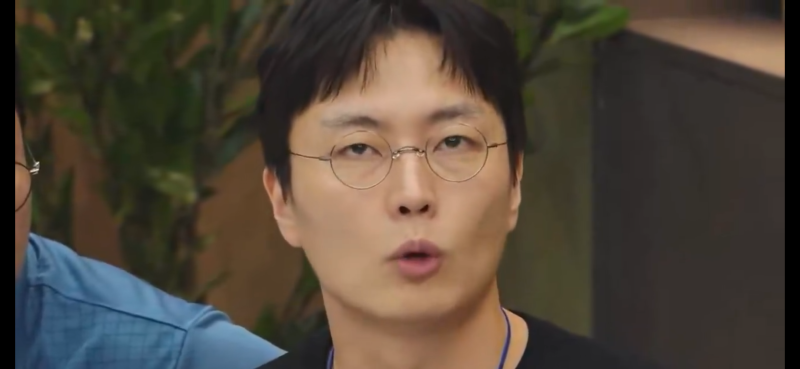 권은비 보고 긴장한 노재원… 한마디 ‘야름답다’가 신조어 되려나?? 야르~~야름답다